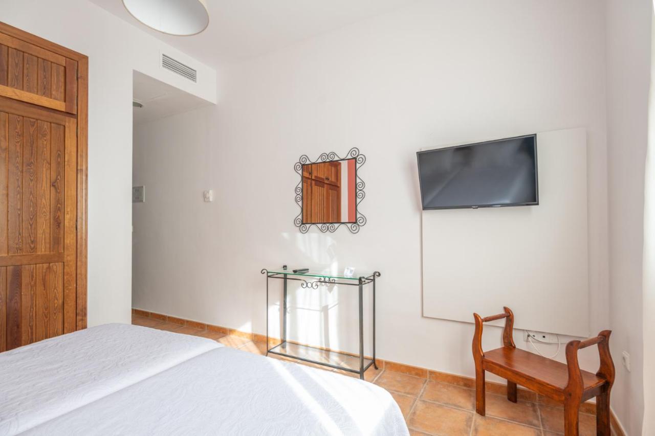Hotel Rural El Castillejo Cuevas del Becerro ภายนอก รูปภาพ