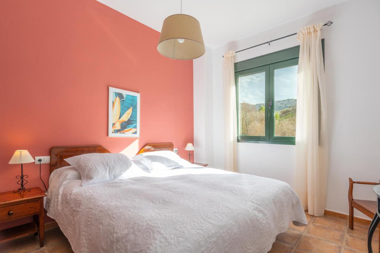 Hotel Rural El Castillejo Cuevas del Becerro ภายนอก รูปภาพ