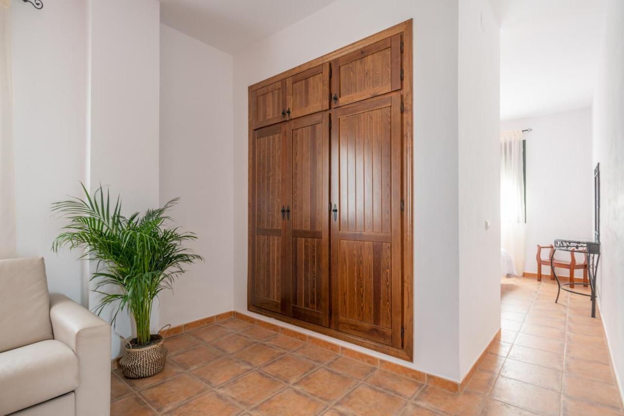 Hotel Rural El Castillejo Cuevas del Becerro ภายนอก รูปภาพ